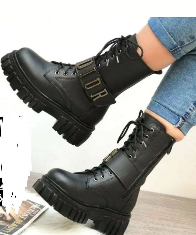 بوت فشن سگکدار زنانه چرمی