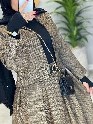 کت و دامن مدل چیکو 💞جنس : ریما 💞رنگ بندی : نسکافه ای 💞سایز ها : فری38_44 زنانه