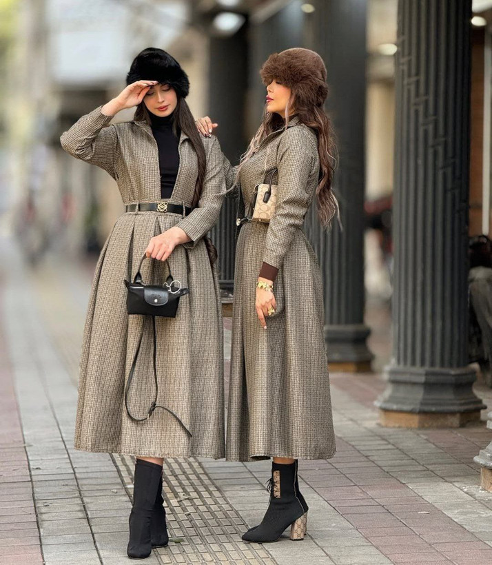 کت و دامن مدل چیکو 💞جنس : ریما 💞رنگ بندی : نسکافه ای 💞سایز ها : فری38_44 زنانه
