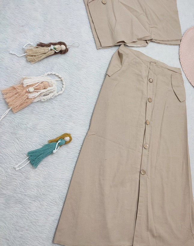 👚نام : کت دامن تارا✨ 🧶جنس : لنین✨ زنانه تنوع دارد فری سایز