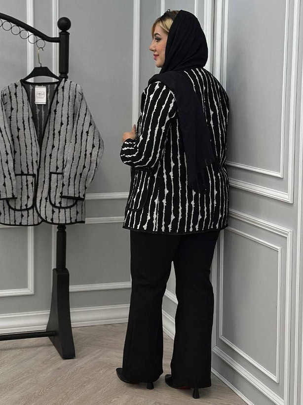 نام : کت تافته پری جنس : تافته رنگ بندی : مشکی زنانه فری از 36 تا 46
