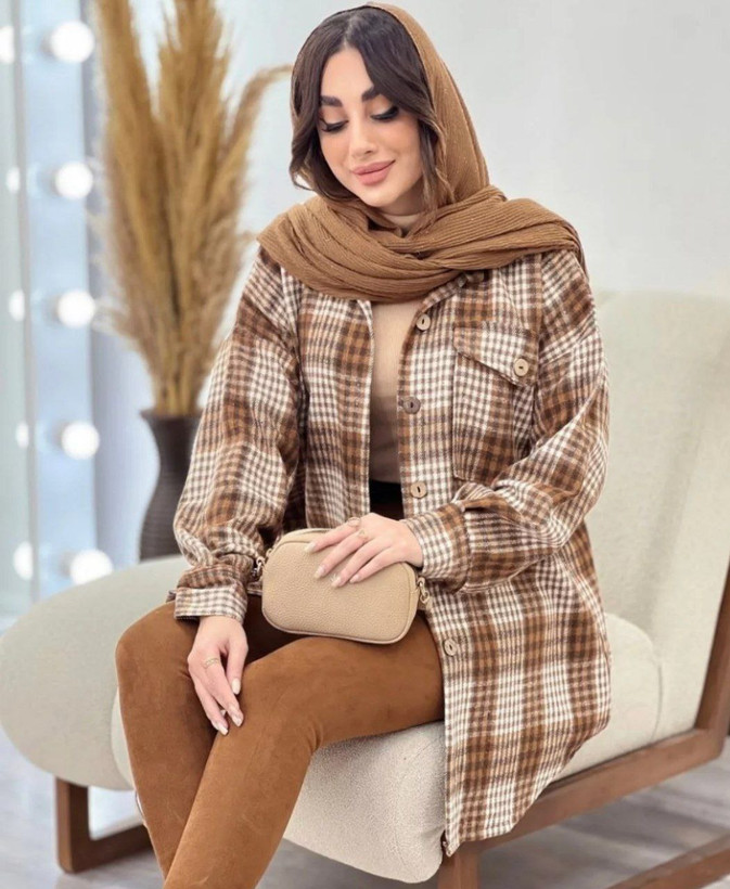 نام : شکت پشمی بهار 1383 جنس : پشمی موهر دار خارجی با تضمین زنانه فری(38-46)