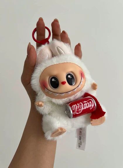 👚 نام : نوشابه labo ♥️جنس : پشمی 😁رنگ بندی : به صورت شانسی ♥️سایز ها : 12سانت
