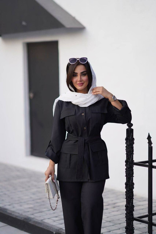 مانتو شلوار هما ❣جنس : پرشین مکانیک ❣رنگ بندی : مشکی.طوسی,سورمه ای ❣سایز ها : فری 36تا46 زنانه