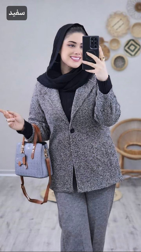پالتو هانیا : موهر خاویاری لمه دار✅️ آستر دوزی شده✅️ سرمه ای, سفید, قهوه ای سایز ها : فری ۳۶تا۴۶ زنانه