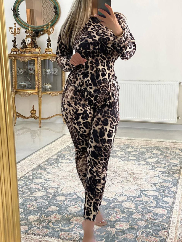 ست مخمل ماهگین 🌟جنس : مخمل حوله ای نرم و لطیف زنانه زبرا, پلنگی تیره, پلنگی روشن, پلنگی متوسط فری 36/44