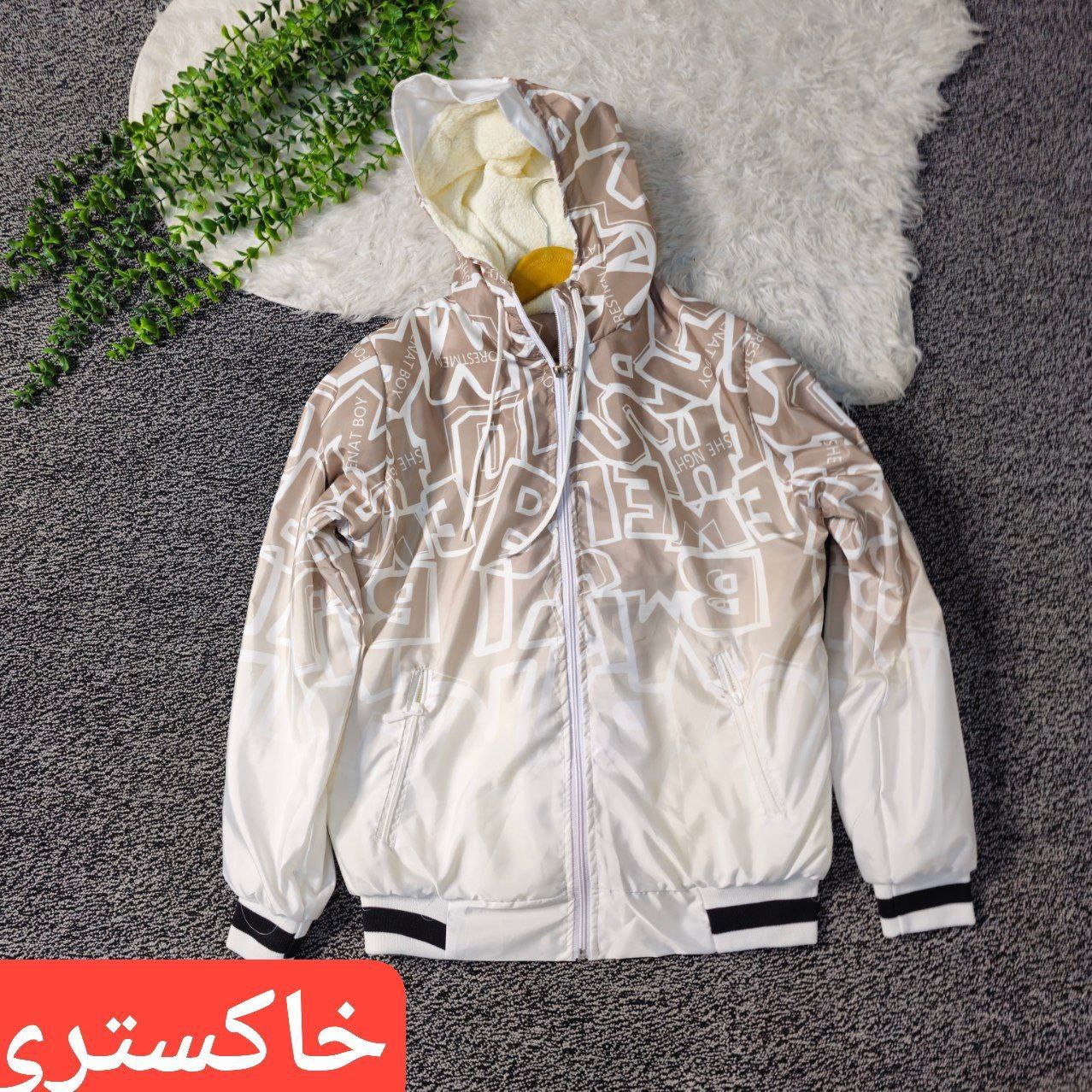 🖋نام : کاپشن مردانه ستار چاپی 👚جنس : مموری چاپی داخل خز 🌈 زرد , قرمز , کرم , خاکستری , دودی , خردلی , سایزها : L , xl , xxl ,