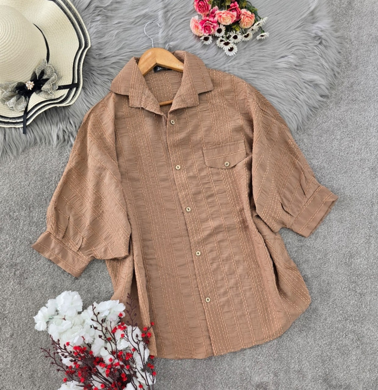 پانچ کوک دوزی جنس : کوک دوزی رنگ بندی : سبز, مشکی, نسکافه ای سایز ها : فری سایز زنانه