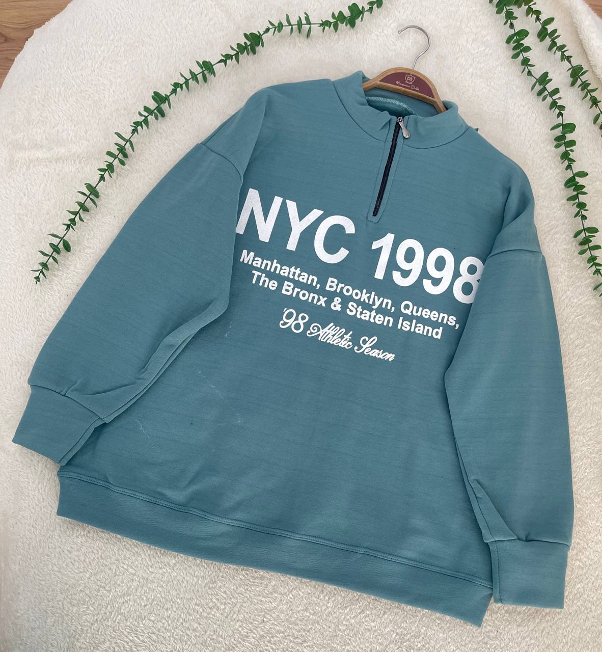 دورس NYC 1998 جنس : دورس پنبه تو کرکی رنگ بندی : درباری, قرمز, کرم, نسکافه ای فری زنانه مردانه