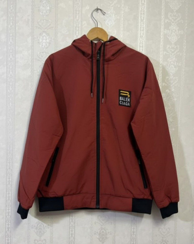 کاپشن مردانه ارشیا 👚جنس : رویه مموری اعلا. تو خز دار طوسی , گلبهی , خردلی , عنابی , ابی , L , Xl , Xxl
