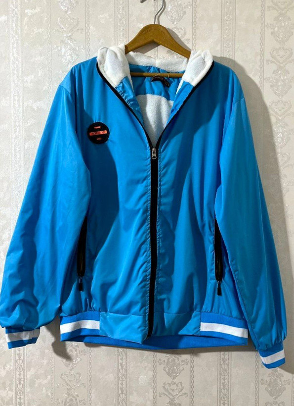 کاپشن مردانه ارشیا 👚جنس : رویه مموری اعلا. تو خز دار طوسی , گلبهی , خردلی , عنابی , ابی , L , Xl , Xxl
