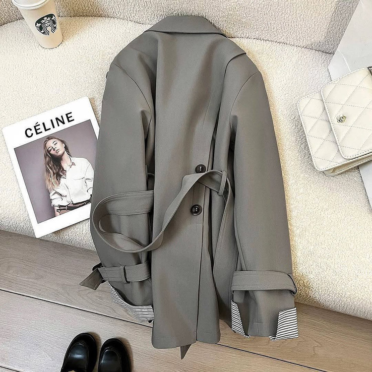 ترنچ کت مهسو 👚جنس : کتان سبز , مشکی , سرمه.ای , طوسی , شتری , : 1 , 2 ,
