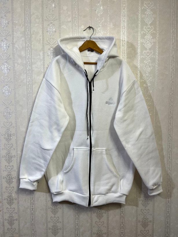 سویشرت سایز بزرگ رادمهر جنس : دورس سه نخ تو کرکی ضخیم 🌈رنگ بندی : سفید , صورتی , سبز , ابی , مردانه سایزها : 4xl , 5xl ,