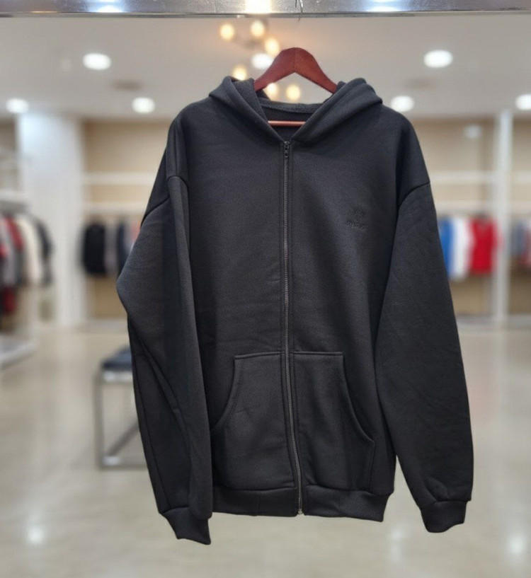 سویشرت سایز بزرگ رادمهر جنس : دورس سه نخ تو کرکی ضخیم 🌈رنگ بندی : سفید , صورتی , سبز , ابی , مردانه سایزها : 4xl , 5xl ,