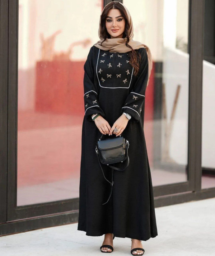 پیراهن نیلی 💞جنس : صوفیا شانتون گلدوزی شده 💞رنگ بندی : زرشکی،مشکی فری سایز زنانه