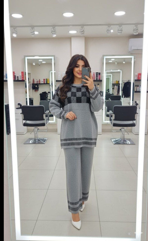 ست بافت زنانه ورساچ جنس : بافت ۱۲ نخ رویایی 🌈 : مشکی , نسکافه , طوسی , ذغالی , فری سایز زنانه