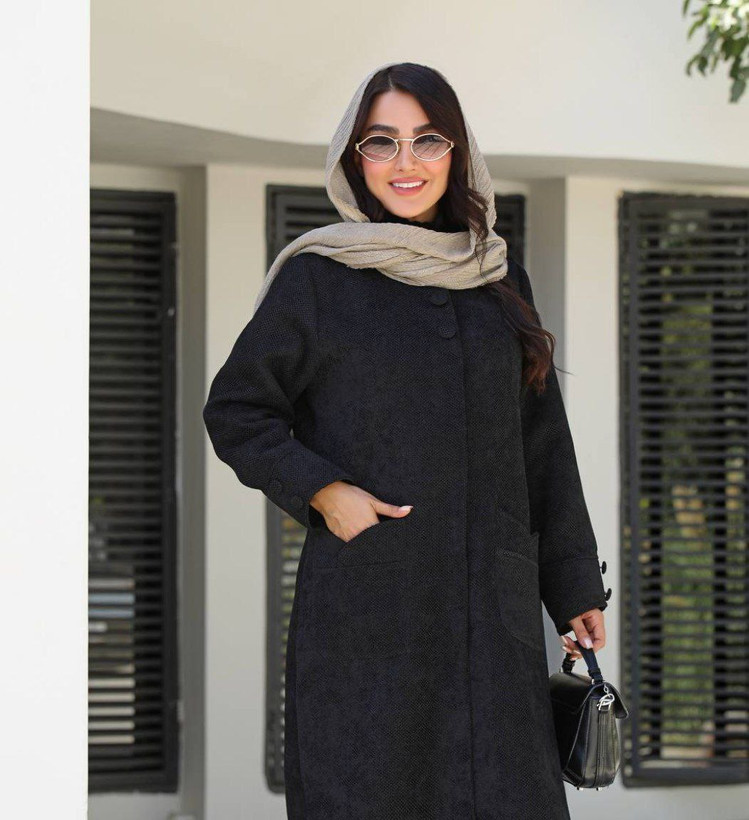 : پالتو دکمه دار ژاله فوتر بیسکوییتی اعلا و درجه یک زنانه مشکی استر دار فری سایز