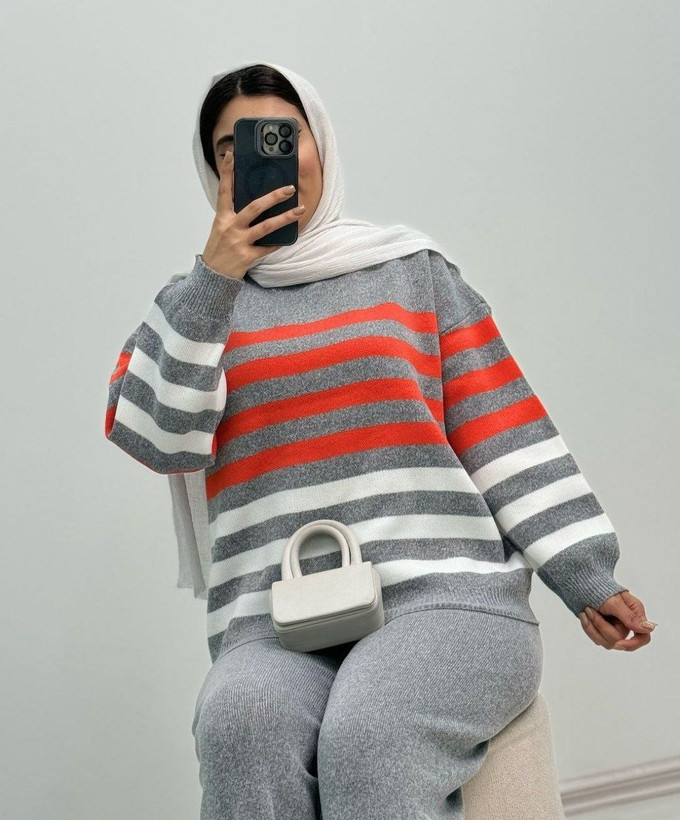 ست مهوش 💞جنس : بافت بسیار بسیار لطیف و ضخیم شکلاتی, سبز تیره, کرم, مشکی , مشکی نسکافه ای.سورمه ای فری سایز زنانه