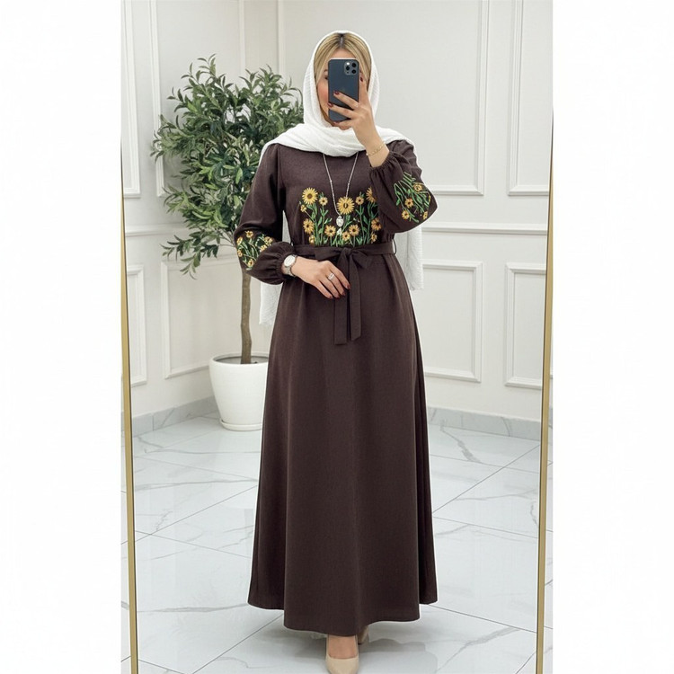 کفتان گلدوزی اروشا پاییزه جنس : مخمل کبریتی و گلدوزی دونه اناری, سبزیشمی تیره, سرمه ای, طوسی, کرم نسکافه ای, شکی, موکا