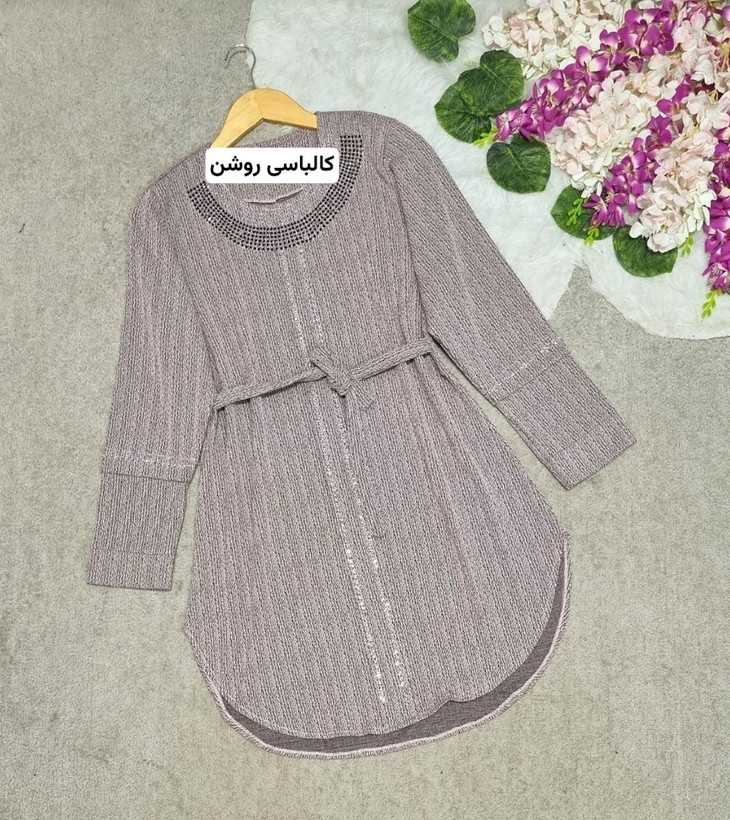 شومیز ماندانا جنس: کریشه بنفش - سورمه - مشکی - نسکافه - کالباسی،تیره - کالباسی،روشن فری36تا46ریز زنانه