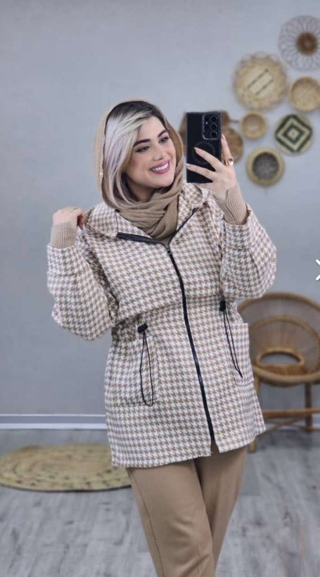 مانتو کمرگت نیوشا تافته پیچازی ضخیم خاکستری, سفیدمشکی, قهوه ای, نسکافه ای, کرم سایز دو , سایز یک زنانه