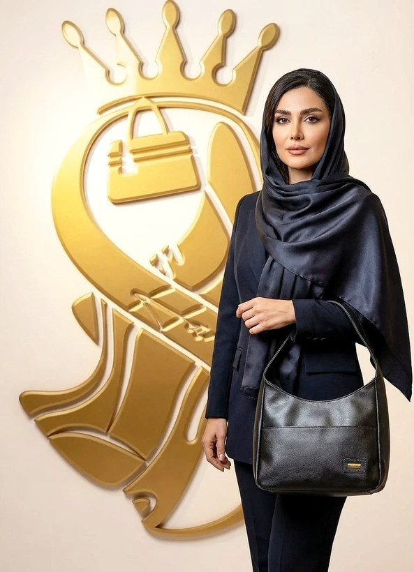 کیف اسپرت مدل لونا ✔️جنس چرم خارجی درجه یک جنس استر ساتن خارجی خردلی - طوسی - قرمز - مشکی زنانه