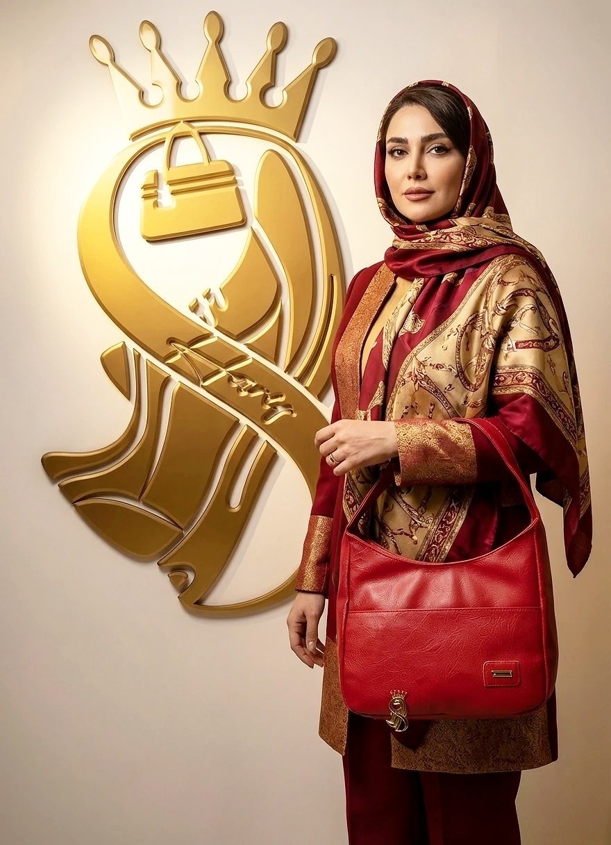 کیف اسپرت مدل لونا ✔️جنس چرم خارجی درجه یک جنس استر ساتن خارجی خردلی - طوسی - قرمز - مشکی زنانه