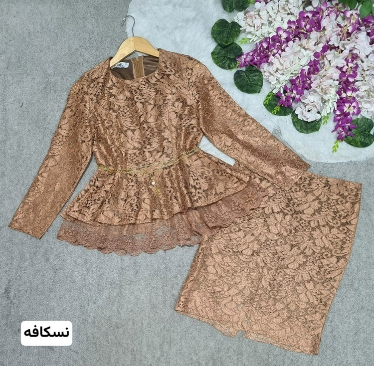 ست مجلسی شومیز دامن شیلا : سبز - سفید - سورمه - مشکی - نسکافه جنس: گیپور درجه1 خارجی : ایکس،لارج - دوایکس - سه،ایکس زنانه