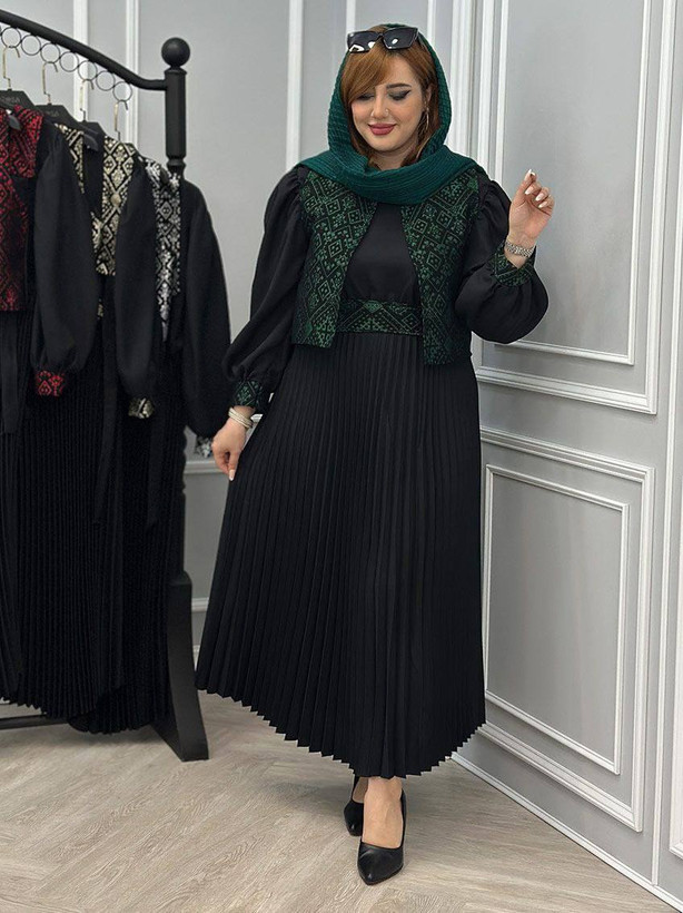پیراهن و ژیله لوکس جنس : کرپ و تافته سبز, سفید, شکلاتی فری سایز زنانه