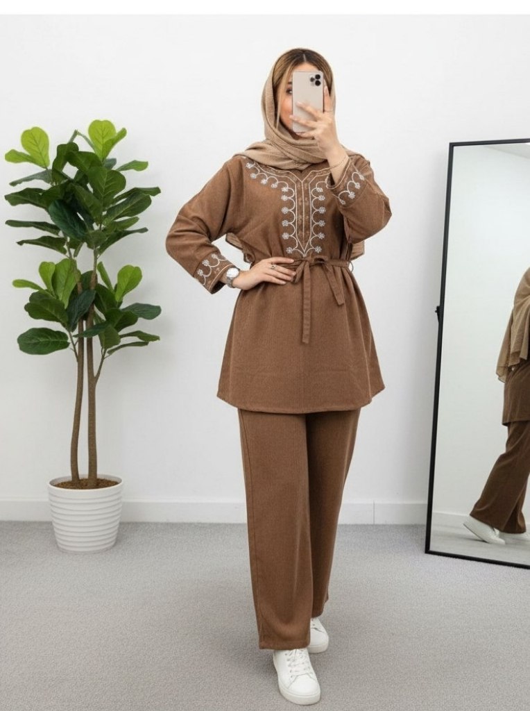 ست تونیک شلوار شرمین جنس : مخمل کبریتی ریز زرشکی, سبززیتونی, سبزیشمی, سرمه ای, طوسی, کرم, مشکی, موکا