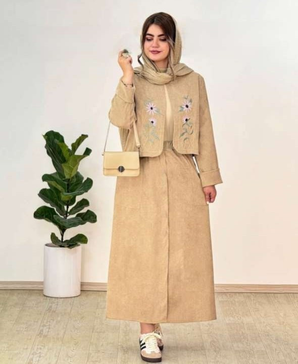 کت و دامن شیدا گلدوزی و مخمل کبریتی سبزیشمی, سرمه ای, طوسی, کرم, مشکی, موکا فری سایز زنانه