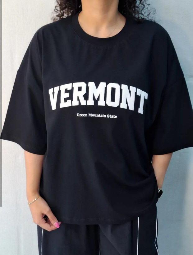 لانگ باکسی vermont جنس : نخ پنبه کرم - سبز - بنفش - خردلی - مشکی - سفید - سرخابی - قرمز - فری سایز زنانه