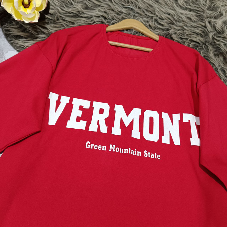 لانگ باکسی vermont جنس : نخ پنبه کرم - سبز - بنفش - خردلی - مشکی - سفید - سرخابی - قرمز - فری سایز زنانه
