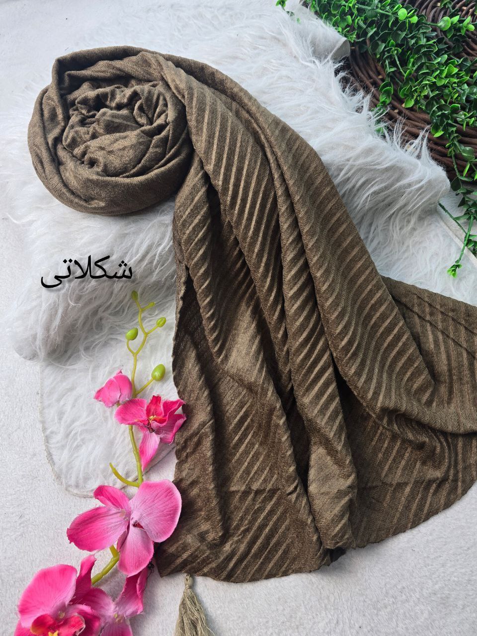 شال مخمل پلیسه جنس : مخمل پلیسه بژ, سفید, سورمه, شکلاتی, طوسی تیره, طوسی روشن, کاپوچینو, مشکی فری سایز زنانه