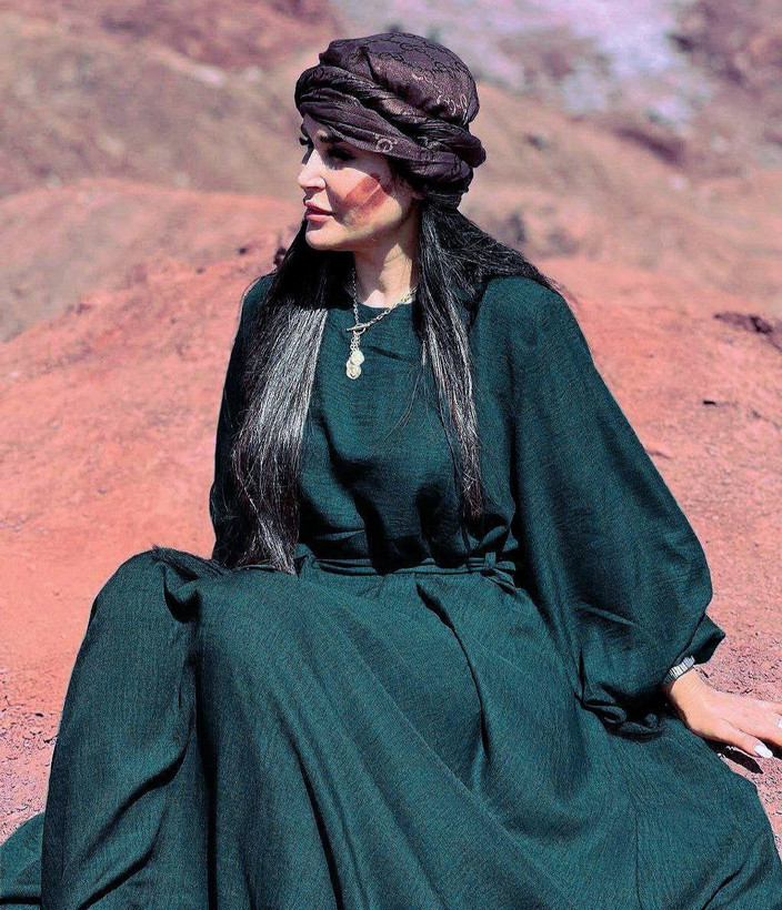 پیراهن هدیه جنس : ابروبادی سورمه ای, شتری, طوسی, کالباسی, مشکی فری سایز زنانه