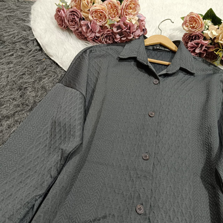 شومیز مانتویی فتیله ای 1416 جنس : فتیله ای درجه یک سفید, طوسی, مشکی, نسکافه ای فری سایز زنانه
