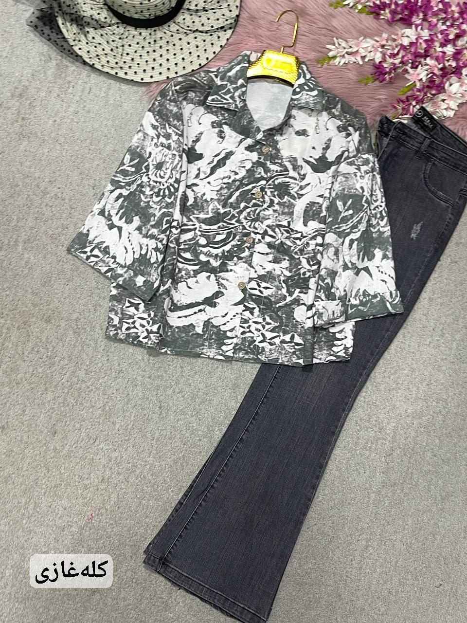 تونیک چاپی باکسی جنس : لنین پسته‌ای, سورمه‌ای, کله‌غازی, نسکافه‌ای, یشمی فری سایز زنانه