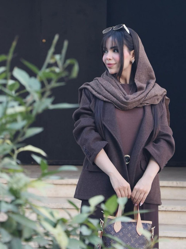 ست کیمیا جنس : کتان کش کت کرم،شلوار قهوه ای - کت قهوه ای،شلوار قهوه ای - فری سایز زنانه