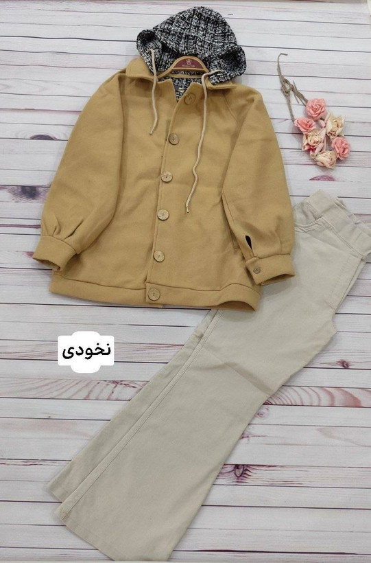 شکت فوتر کلاهدار جنس : فوتر پالتویی اعلا مشکی, طوسی, سورمه.ای, آبی, نخودی فری سایز زنانه