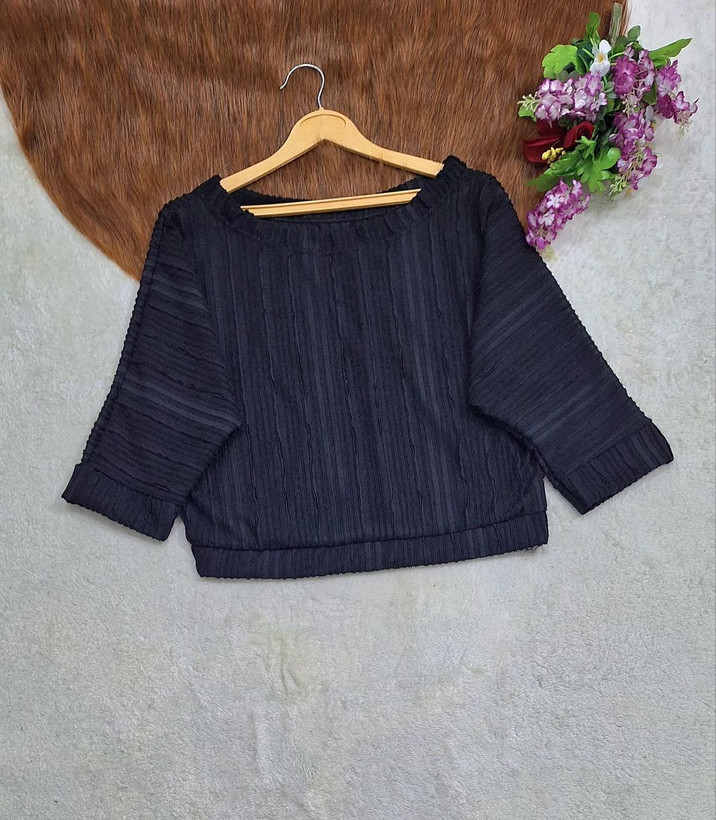 👚نام :شومیز زنانه یقه قایقی مراکشی سایان - 🧵جنس :مراکشی گرم بالا - رنگبندی - فری سایز