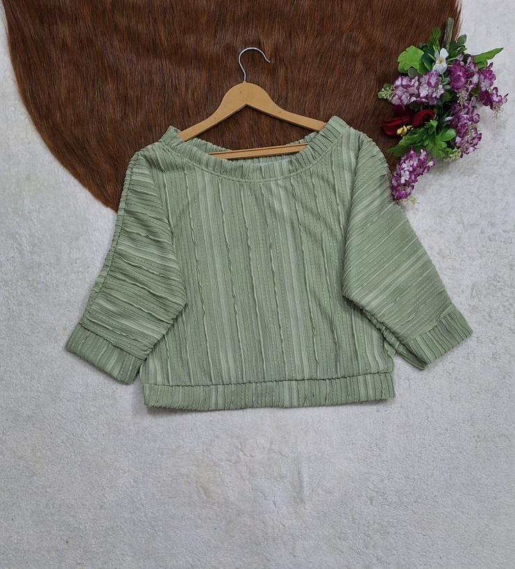👚نام :شومیز زنانه یقه قایقی مراکشی سایان - 🧵جنس :مراکشی گرم بالا - رنگبندی - فری سایز