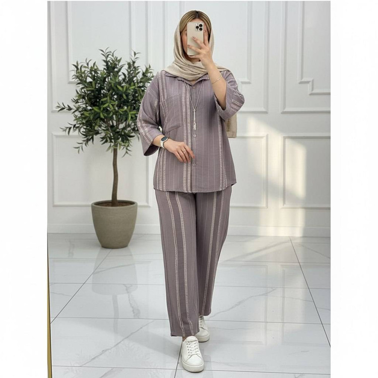 ست شومیز شلوار ماهورا جنس : کریشه درجه۱ خاکی, سبز, سرمه ای, طوسی, کالباسی, مشکی فری سایز زنانه