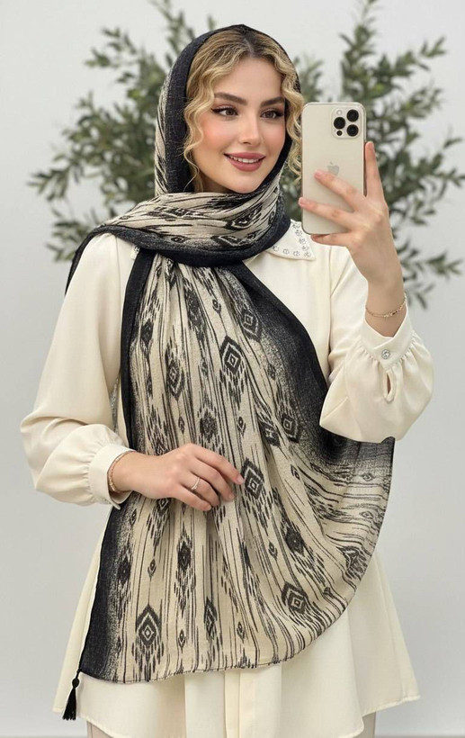 شال کریشه لوزی جنس : برشکا کریشه سافت رنگبندی فری سایز زنانه