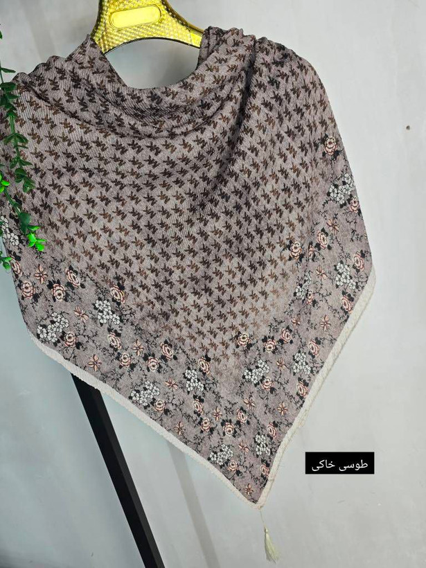 روسری جوانه جنس : برشکا سافت پلیسه سرمه, شکلاتی, طوسی تیره, طوسی خاکی, کالباسی, کالباسی دودی فری سایز زنانه