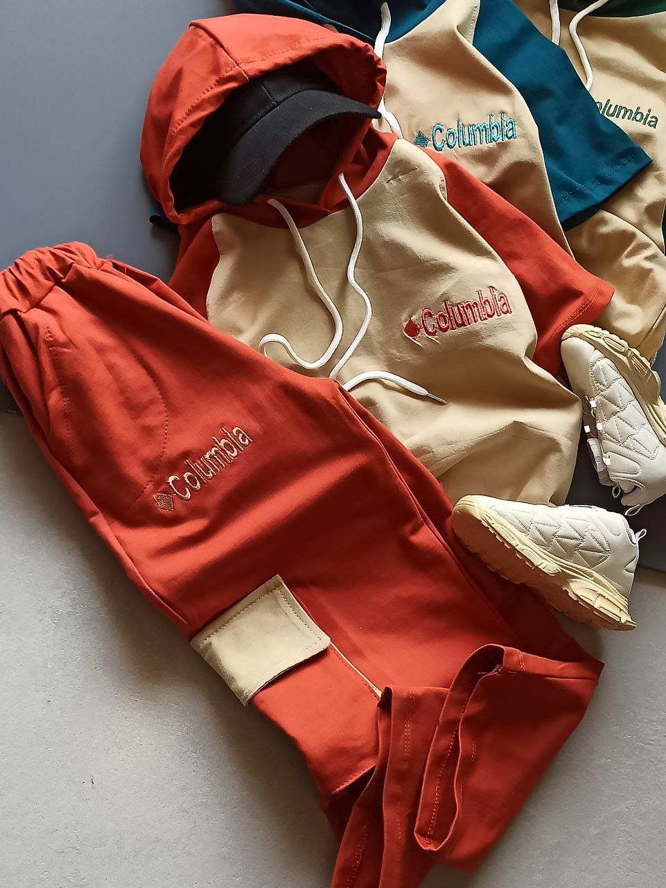 ست کوتون جنس : جنس تیشرت پنبه یک رو عالی شلوار دورس پنبه   آبی, سبز, نارنجی سایزبندی بچگانه
