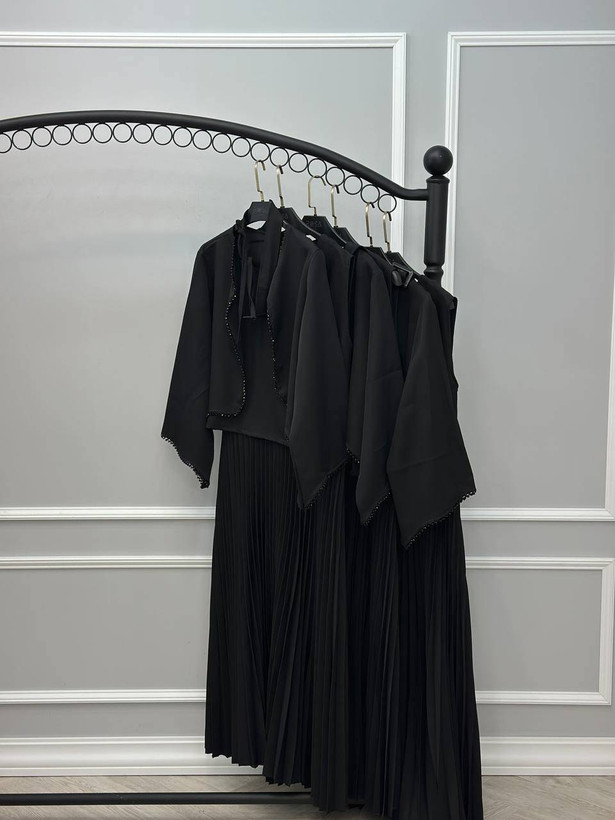 ست زنانه نگاره - 👗❤️سه تیکه: ( سارافون و کت و کمربند)🧵جنس : سارافون مازراتی درجه یک کت سنگدوزی شده