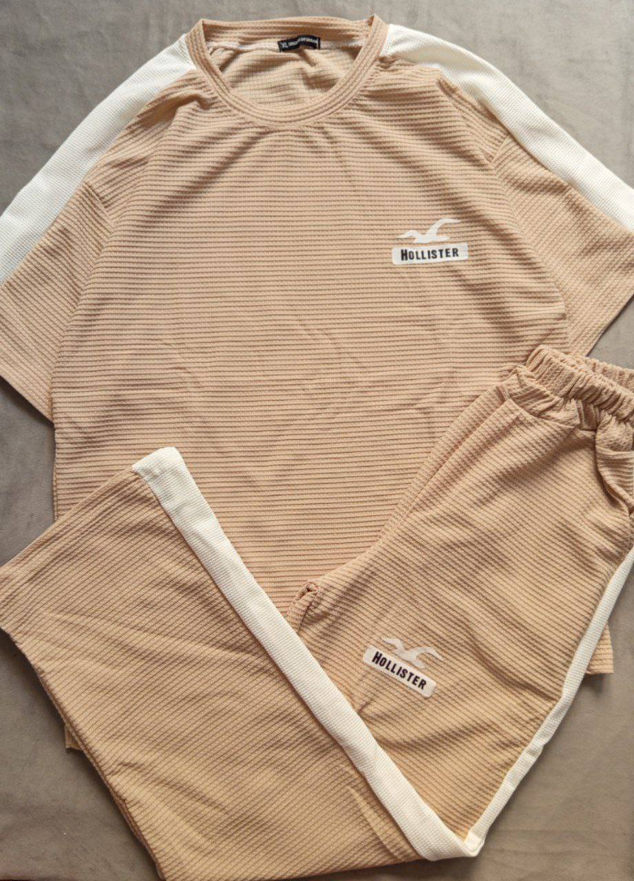 ست تیشرت شلوارنوا ردوزی HOLLISTER 🧵جنس : بیسکویتی درجه یک رنگبندی فری سایز زنانه