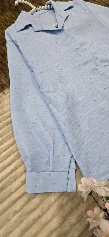شومیز مانتویی بابونه 🧵جنس کرسپو نگین دار اعلا و درجه یک مشکی, سفید, سبز دریایی, صورتی, زرد, آبی فری سایز زنانه