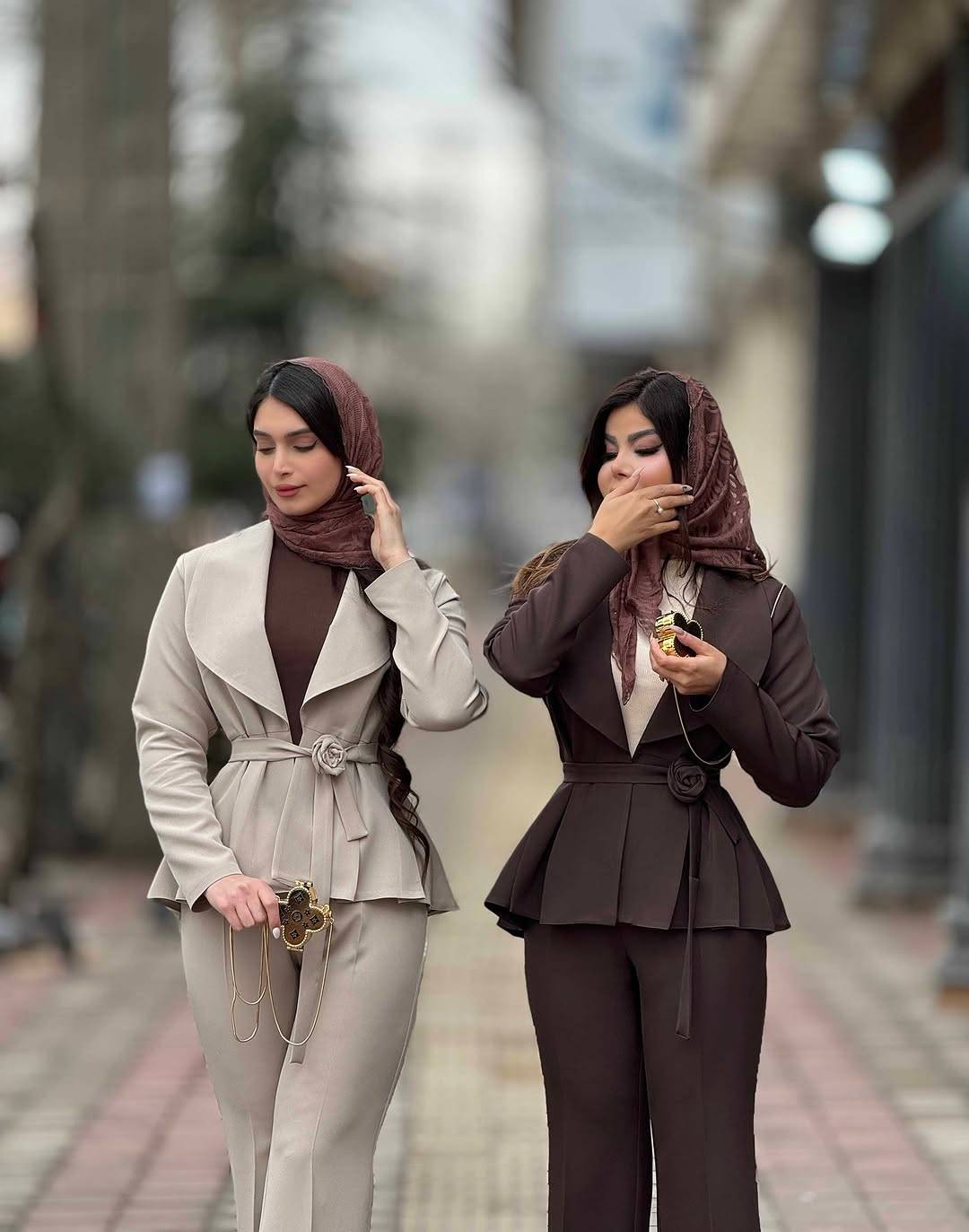 ست آوینو جنس : سوپرمازراتی کجراه مشکی, سرمه ای تیره, استخوانی فری سایز زنانه