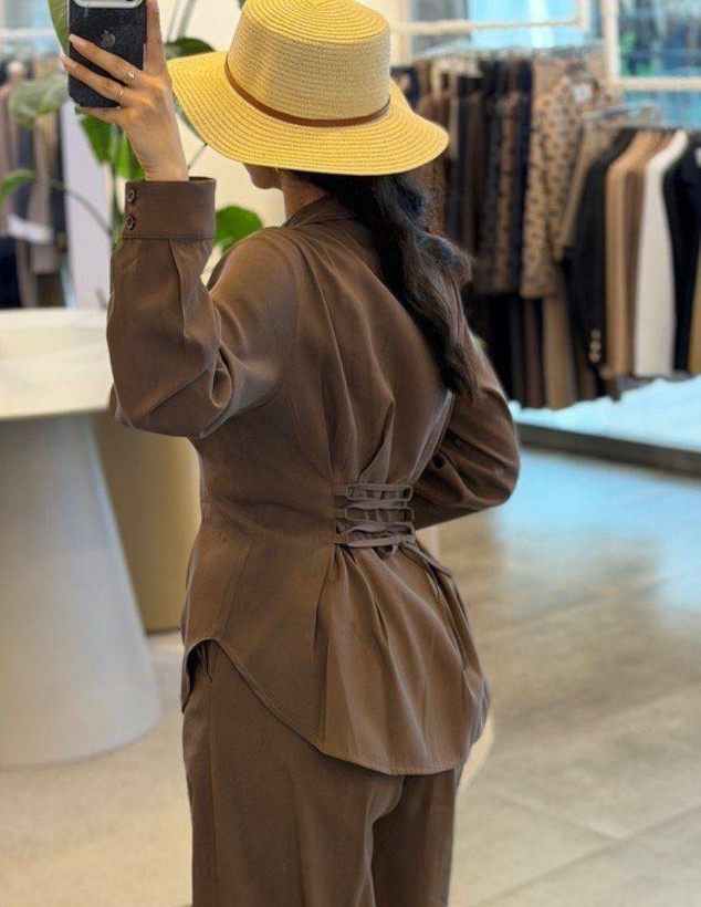 شومیز مزونی زنانه کارینا 💞جنس : کاترین درجه یک ( مشابه بزایاق)رنگبندی - فری سایز